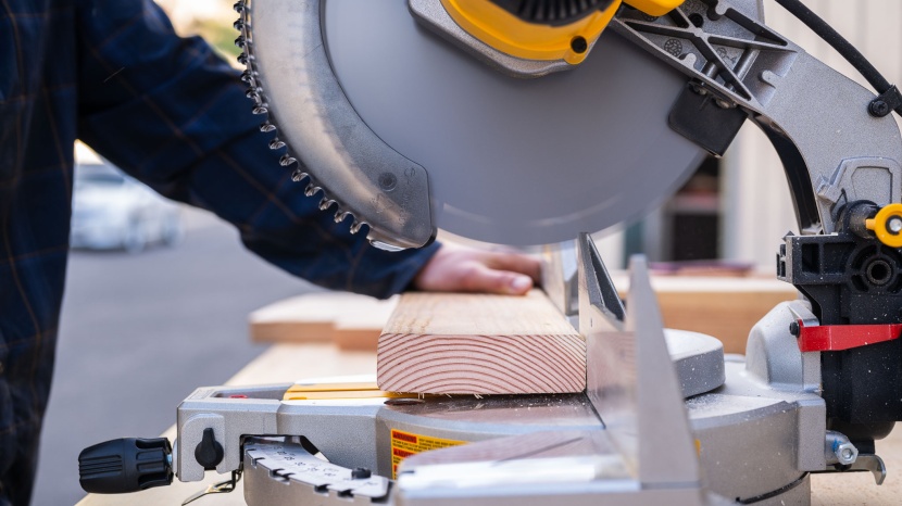 Cómo elegir las mejores Ingletadoras con mesa superior para cortes profesionales con Mister Worker